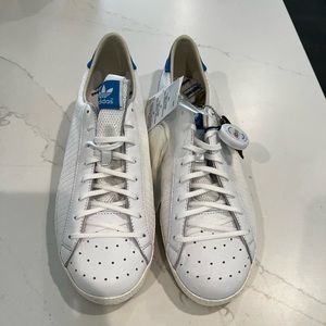 NWT Adidas Aderly Spezial Sneakers